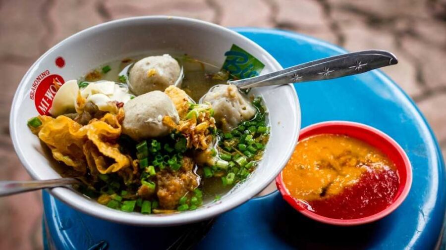 How Indonesian Coffee And Street Snacks Create The Perfect Afternoon Ritual
