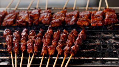 What Foreigners Get Wrong About Satay – A Deep Dive Into Indonesia’s Skewered Soul